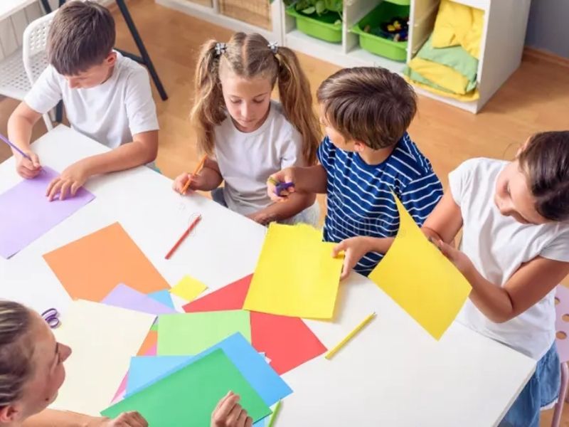 School Excursion Activities Promoting Reflection and Creativity