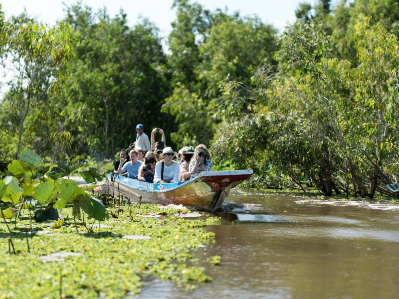 Students exploring coastal rocks and waves during Margaret River school excursions coastal science learning