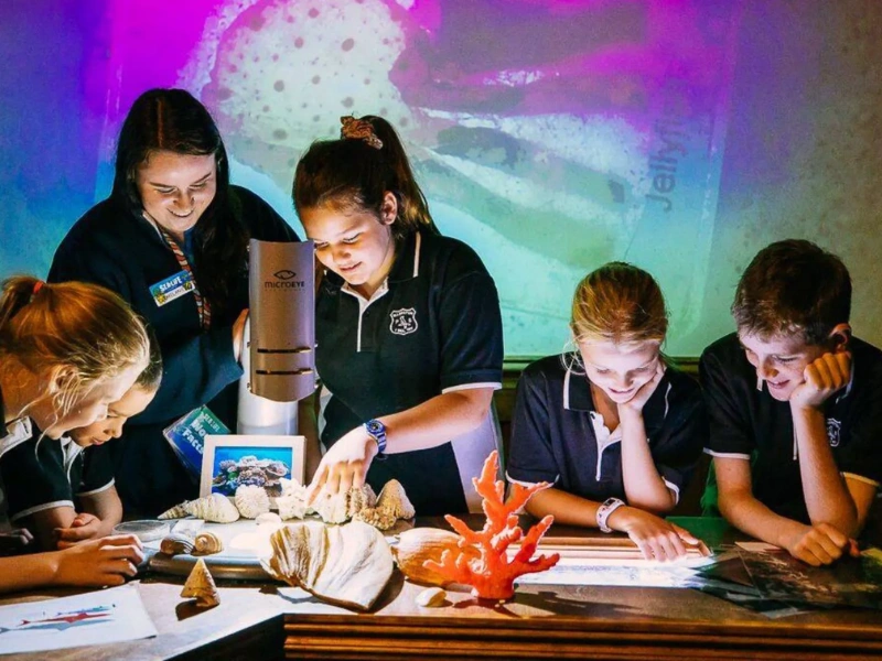 Students visiting National ANZAC Centre during Albany school excursion